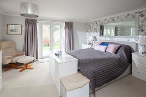 Bedroom- click for photo gallery